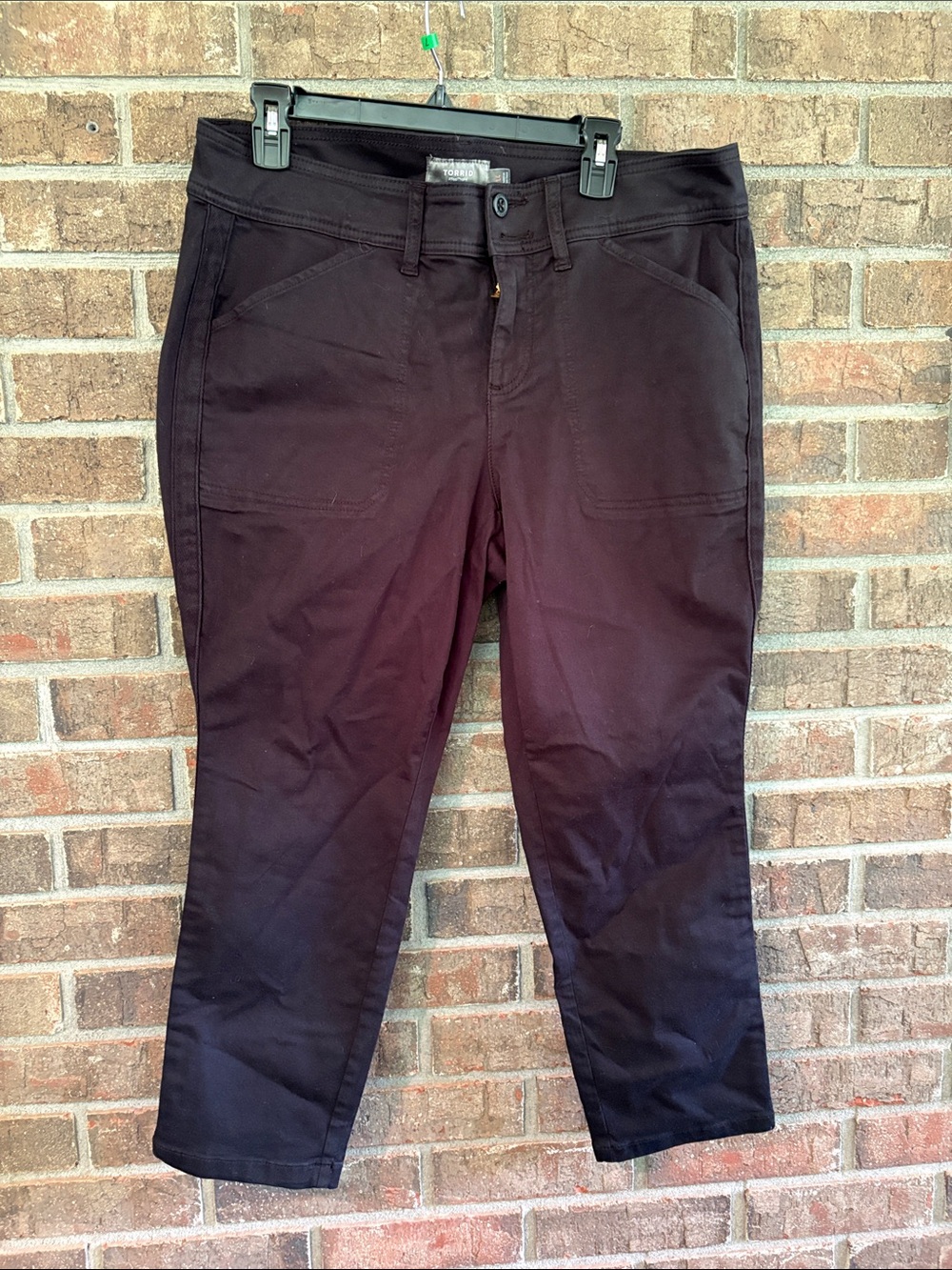 torrid Black Cropped Cargo Pants
